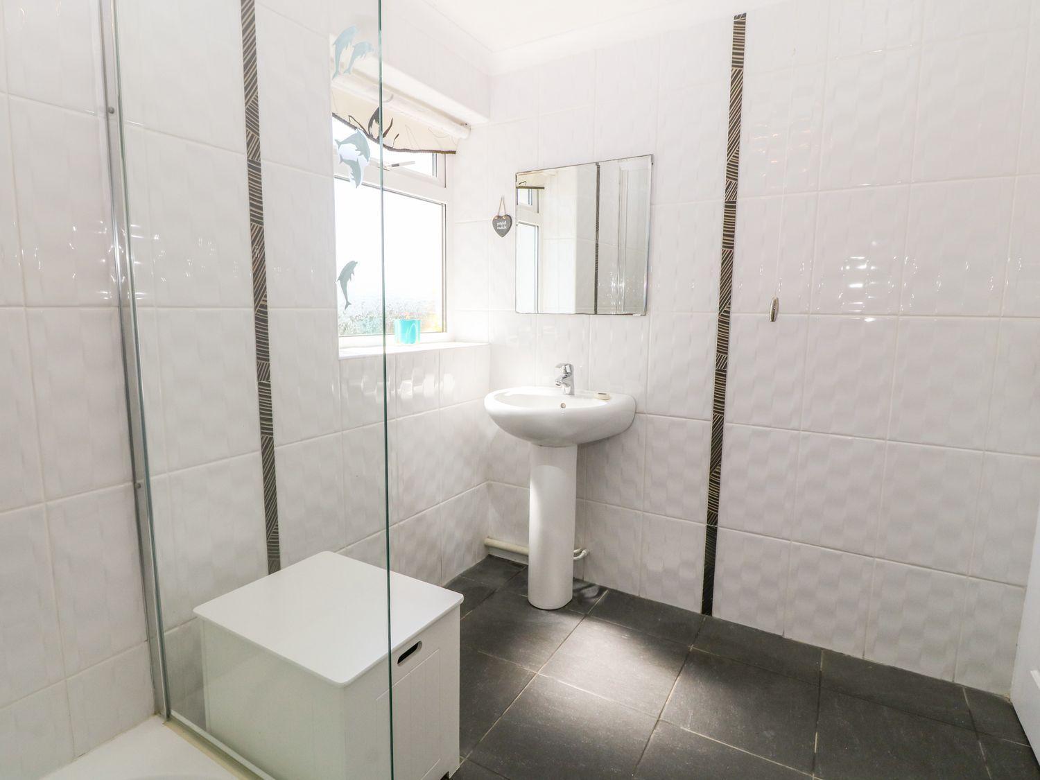 Charming 2 Bed House Near Rhoscolyn Discounts For Vila Holyhead Exterior foto